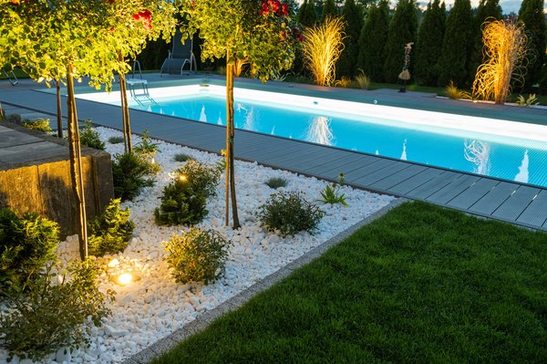 L'éclairage de piscine : le point sur les règles et les normes