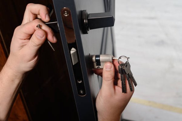 Serrurier Cluses : assistance d'urgence rapide et efficace